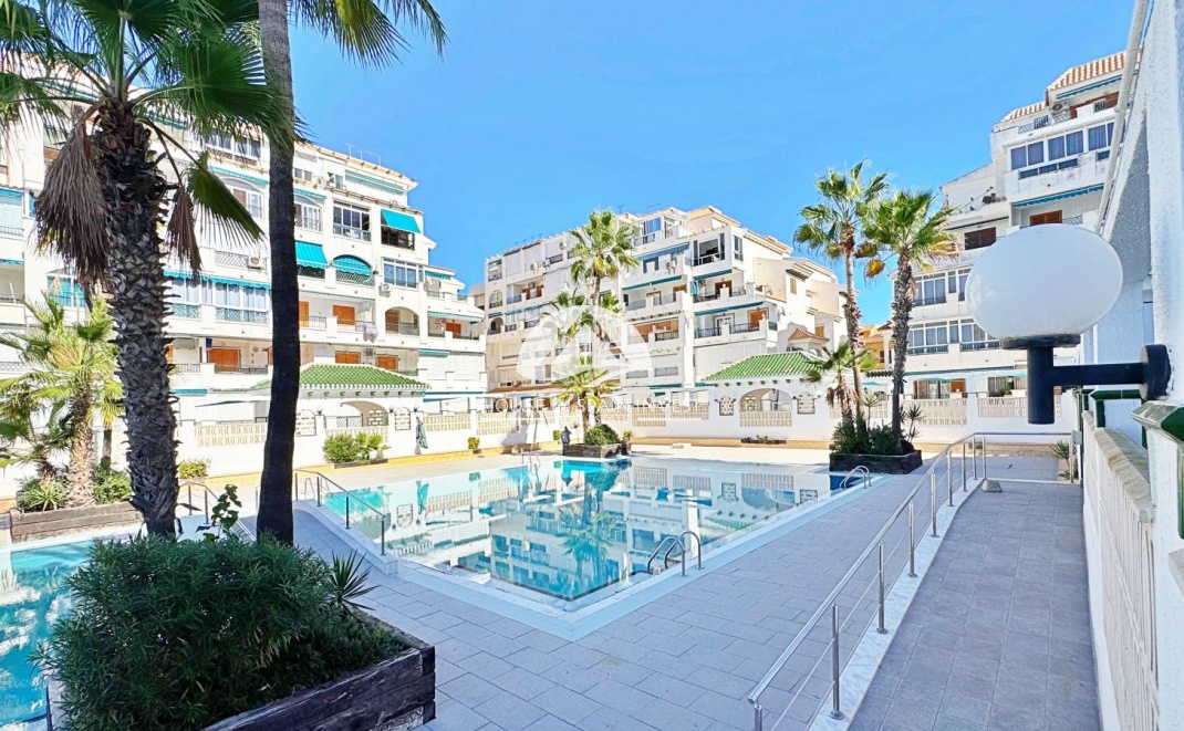Resale - Apartment  - Torrevieja - La Mata
