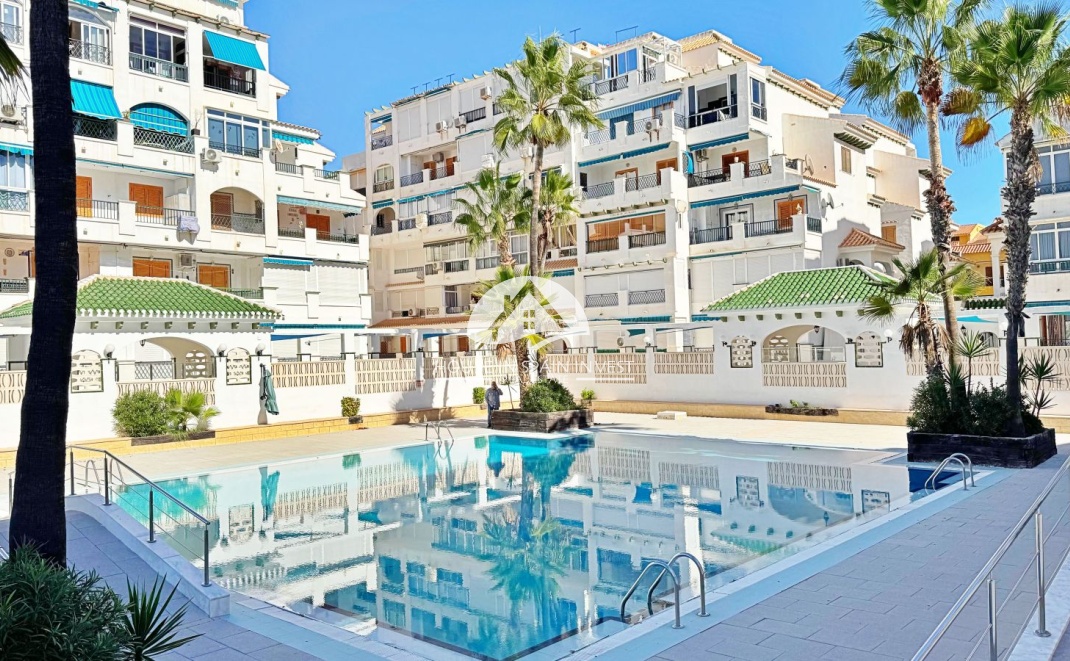 Resale - Apartment  - Torrevieja - La Mata