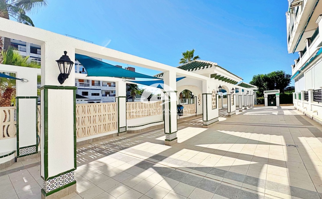 Resale - Apartment  - Torrevieja - La Mata