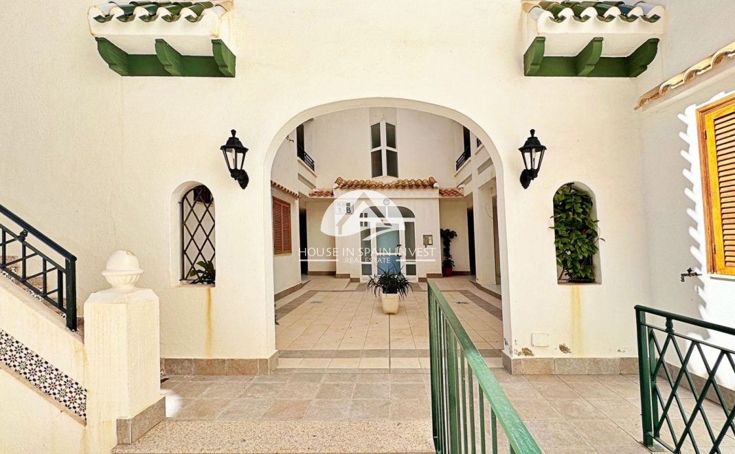 Resale - Apartment  - Torrevieja - La Mata