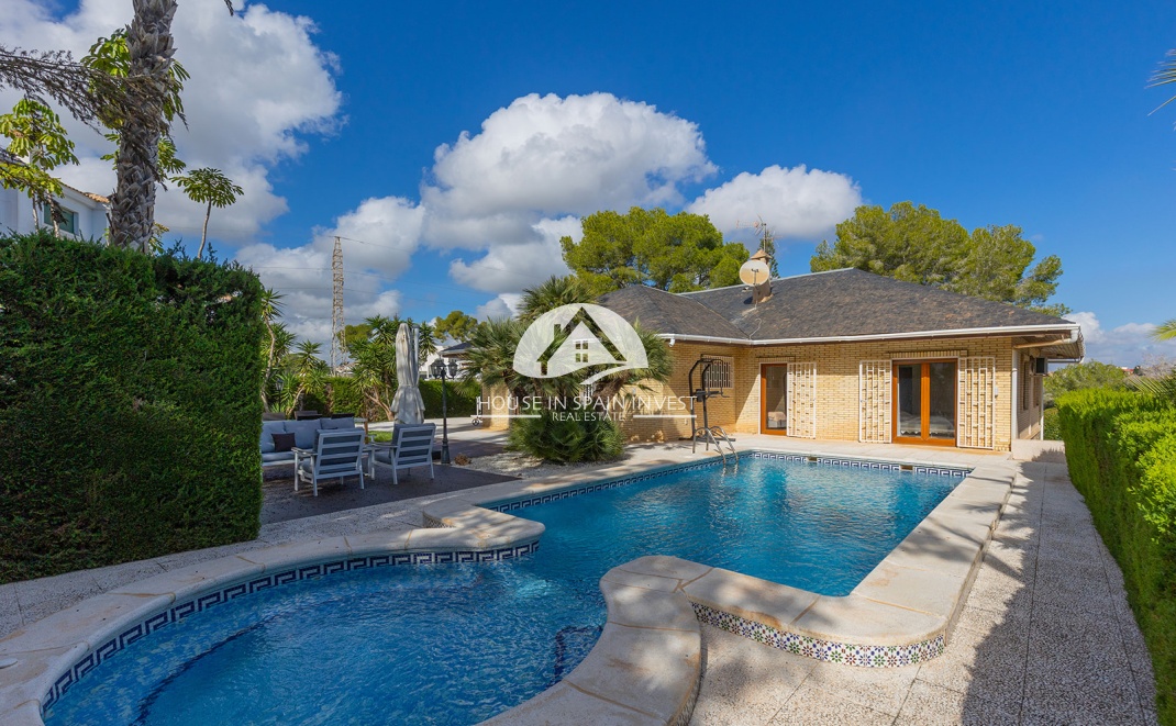 Resale - Villa - Orihuela Costa - Las Filipinas