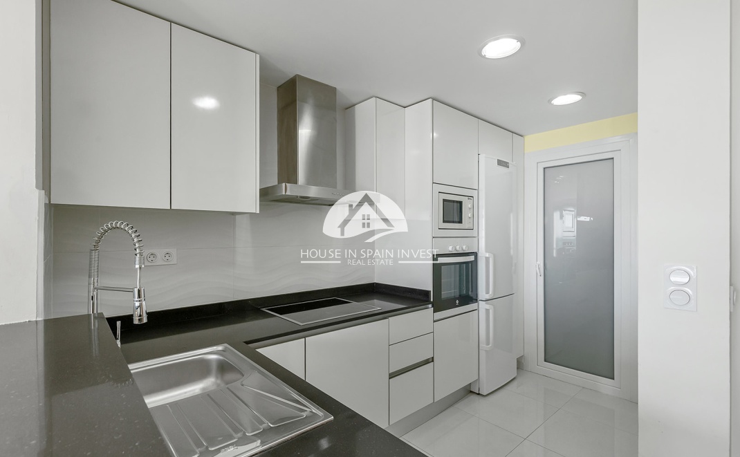 Resale - Penthouse - Torrevieja - Punta Prima  