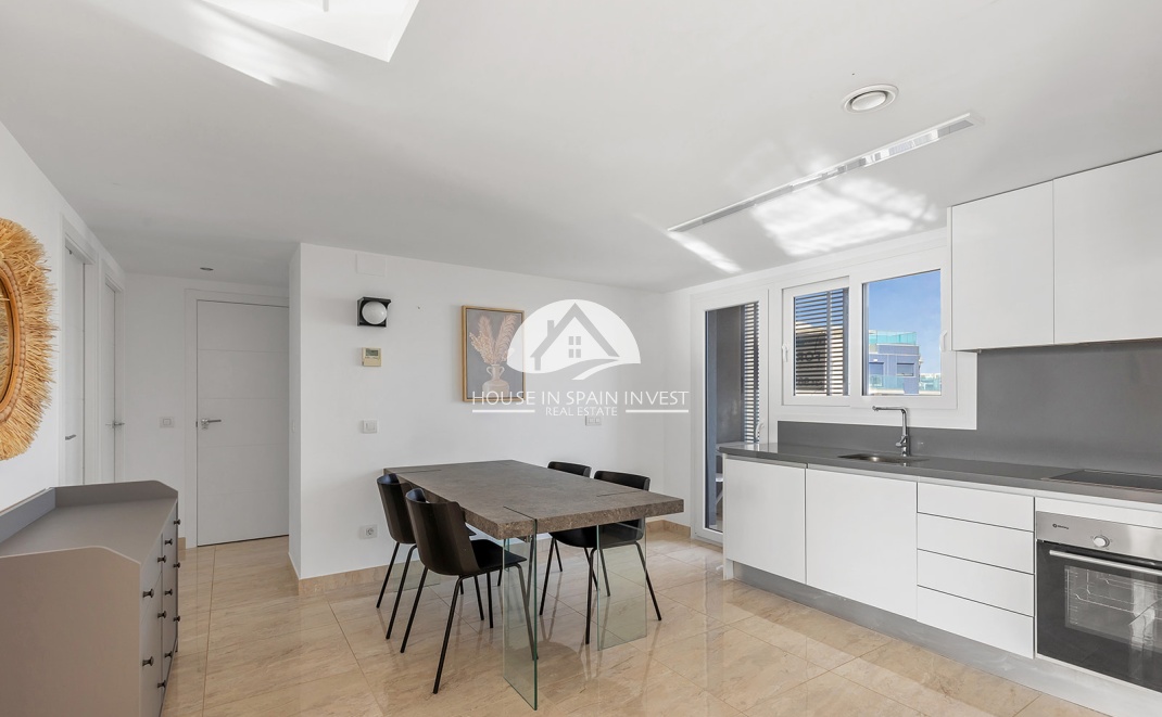 Resale - Penthouse - Torrevieja - Punta Prima  