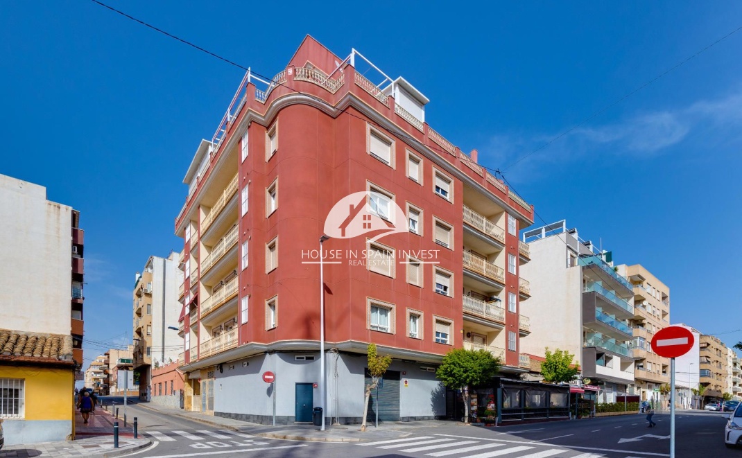 Resale - Apartment  - Torrevieja - Centro