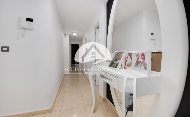 Resale - Apartment  - Torrevieja - Centro