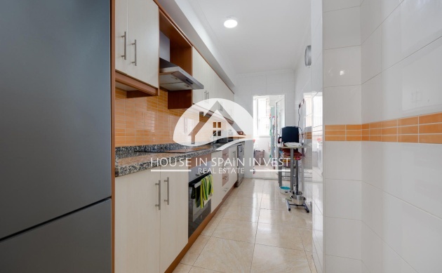 Resale - Apartment  - Torrevieja - Centro