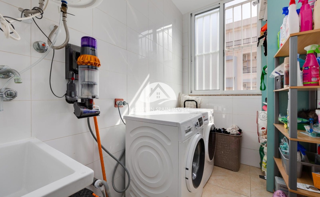 Resale - Apartment  - Torrevieja - Centro