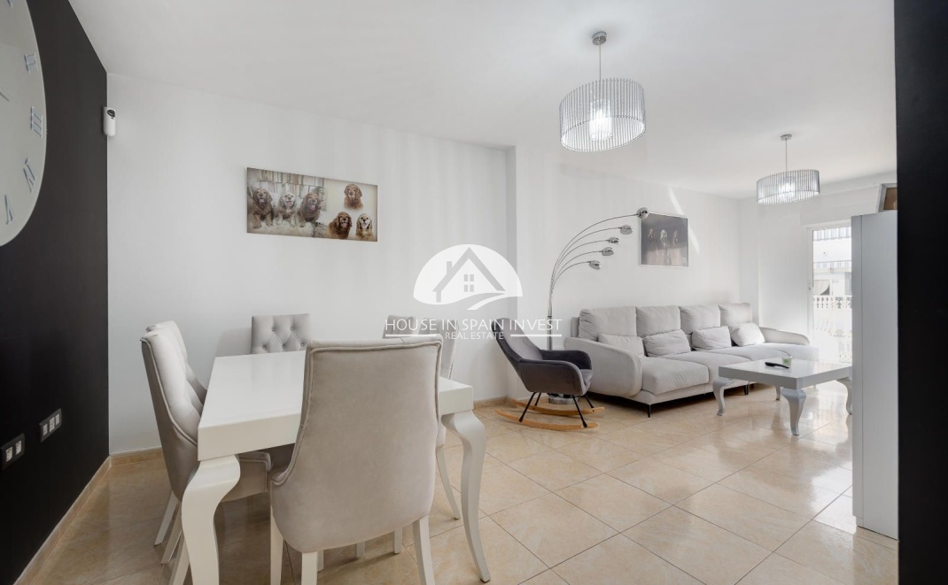 Resale - Apartment  - Torrevieja - Centro