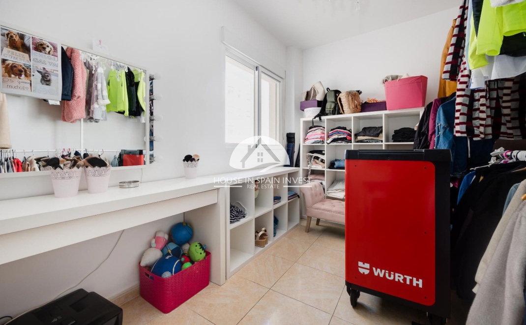 Resale - Apartment  - Torrevieja - Centro