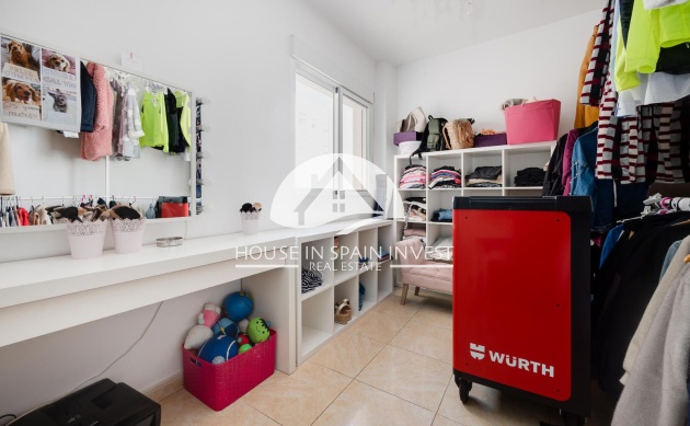 Resale - Apartment  - Torrevieja - Centro