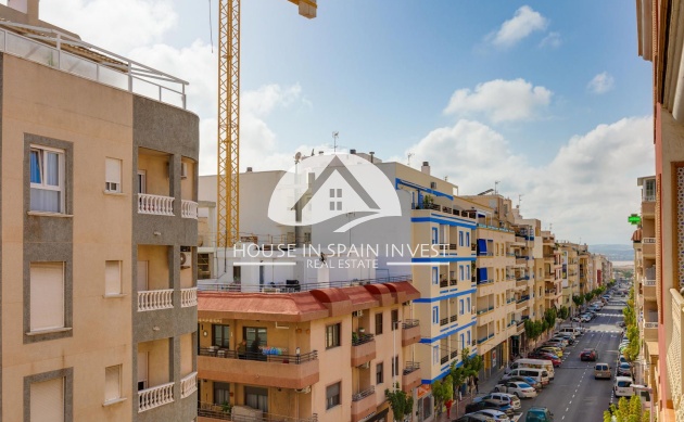 Resale - Apartment  - Torrevieja - Centro