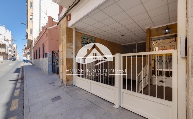 Resale - Apartment  - Torrevieja - Centro
