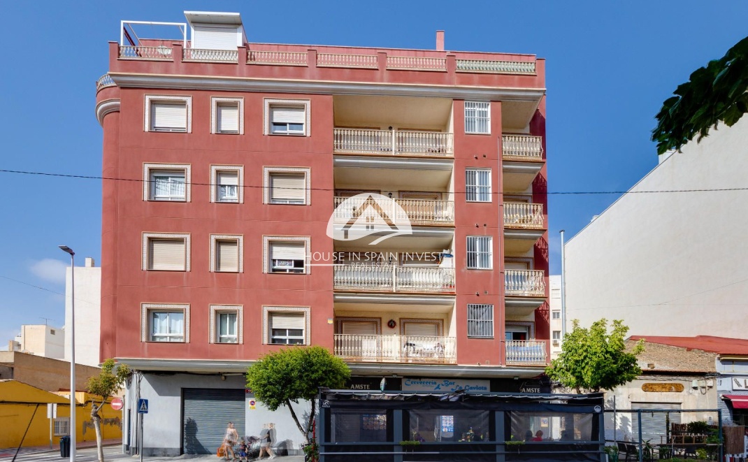 Resale - Apartment  - Torrevieja - Centro