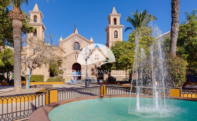 Resale - Apartment  - Torrevieja - Centro