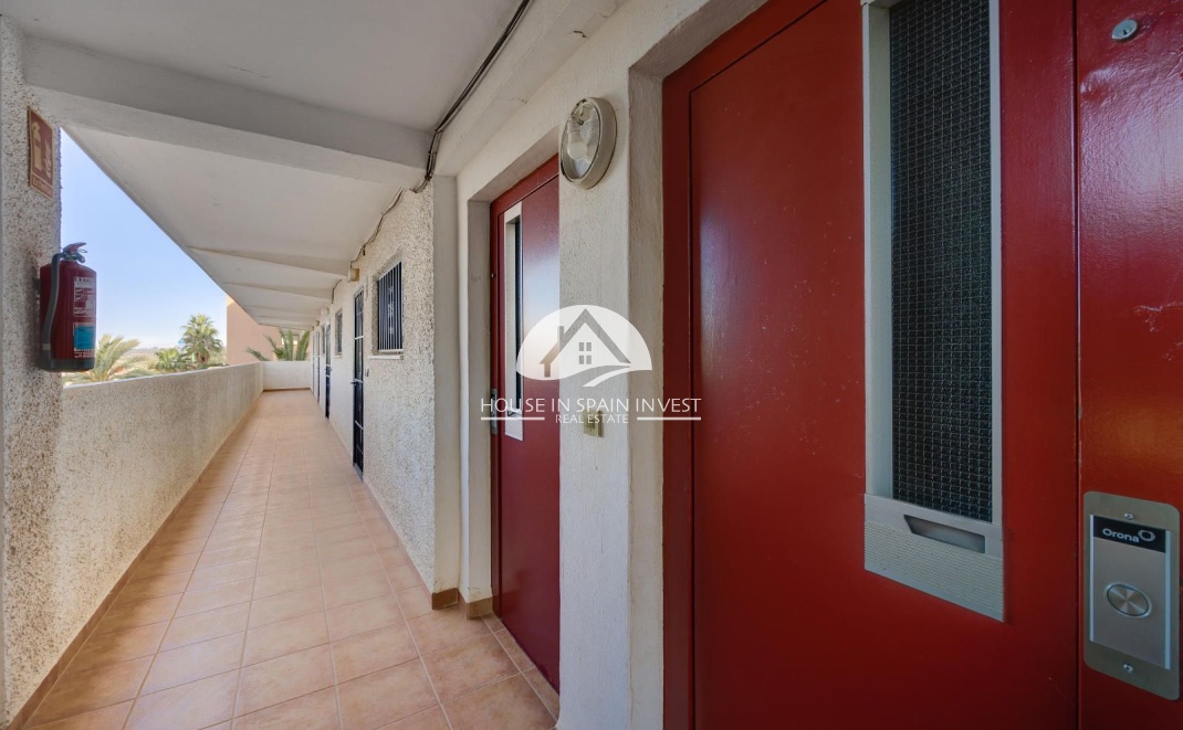 Resale - Apartment  - Guardamar del Segura - Guardamar - El Raso