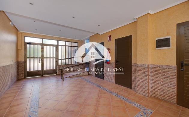 Resale - Apartment  - Guardamar del Segura - Guardamar - El Raso