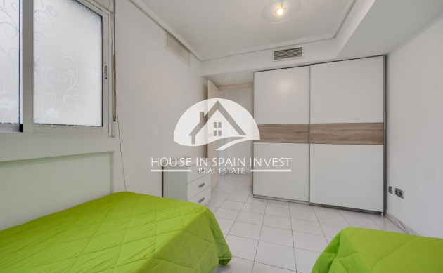 Resale - Apartment  - Torrevieja - Centro