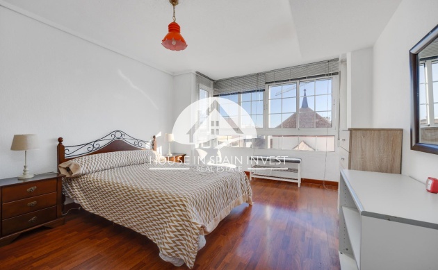 Resale - Apartment  - Torrevieja - Centro