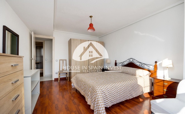 Resale - Apartment  - Torrevieja - Centro
