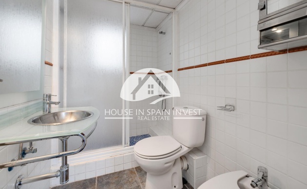 Resale - Apartment  - Torrevieja - Centro