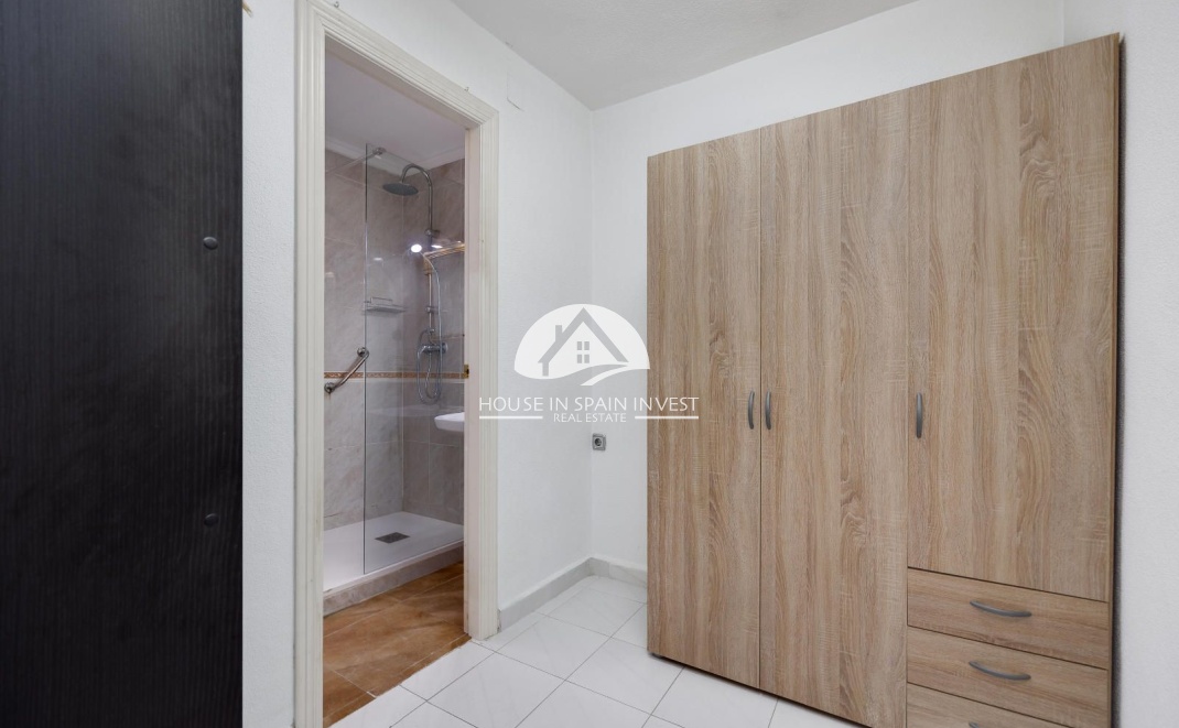 Resale - Apartment  - Torrevieja - Centro