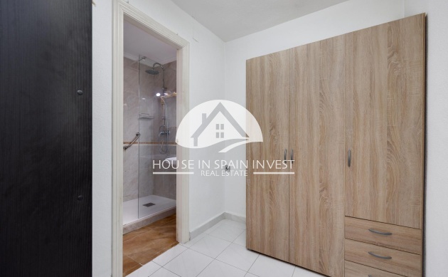 Resale - Apartment  - Torrevieja - Centro