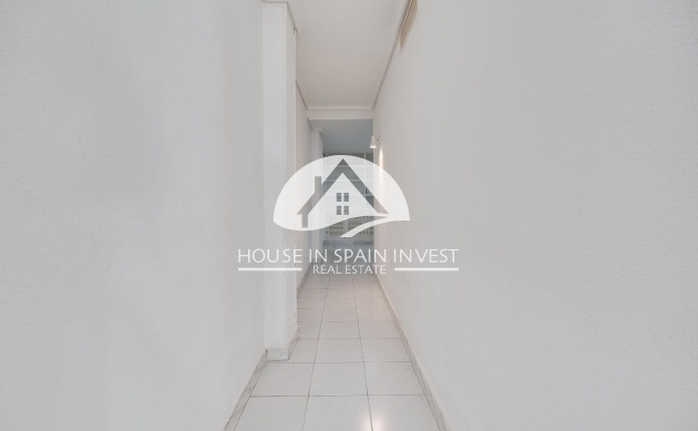 Resale - Apartment  - Torrevieja - Centro