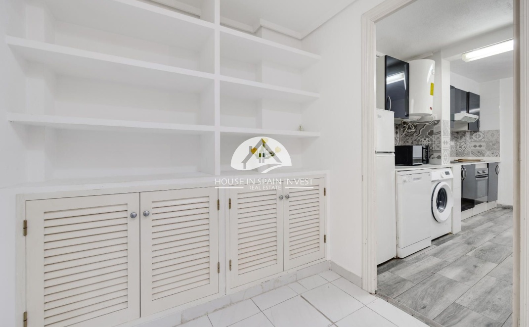 Resale - Apartment  - Torrevieja - Centro