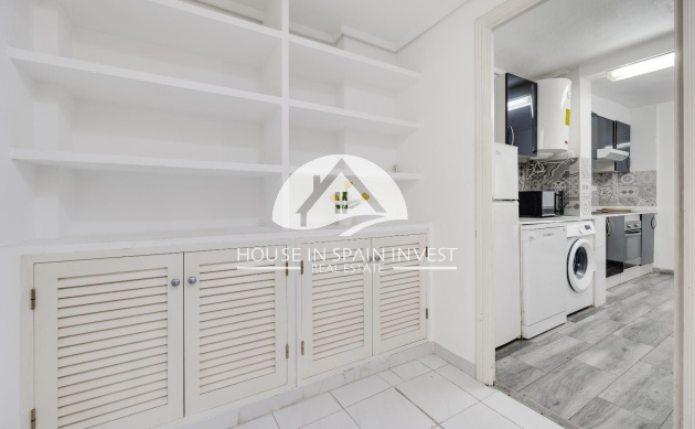 Resale - Apartment  - Torrevieja - Centro