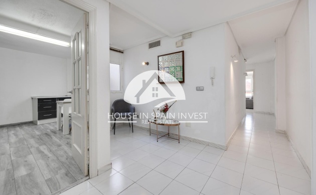 Resale - Apartment  - Torrevieja - Centro