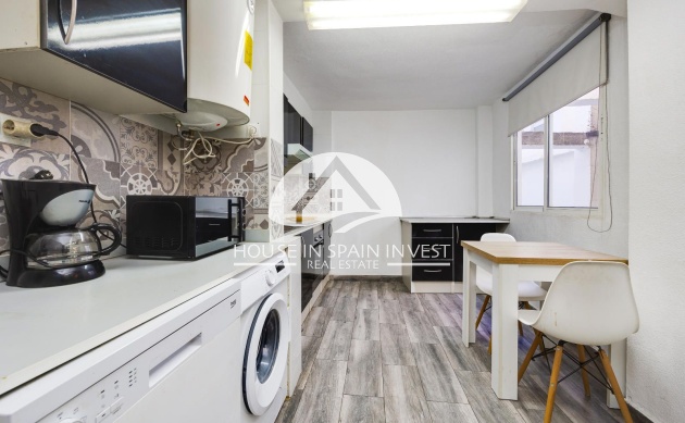 Resale - Apartment  - Torrevieja - Centro