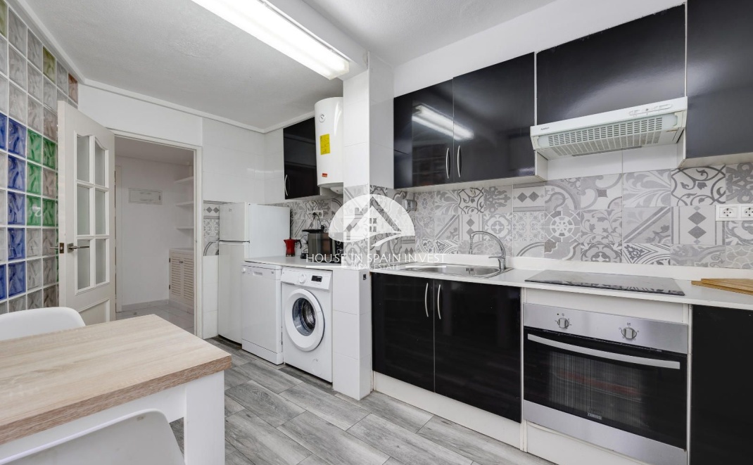 Resale - Apartment  - Torrevieja - Centro