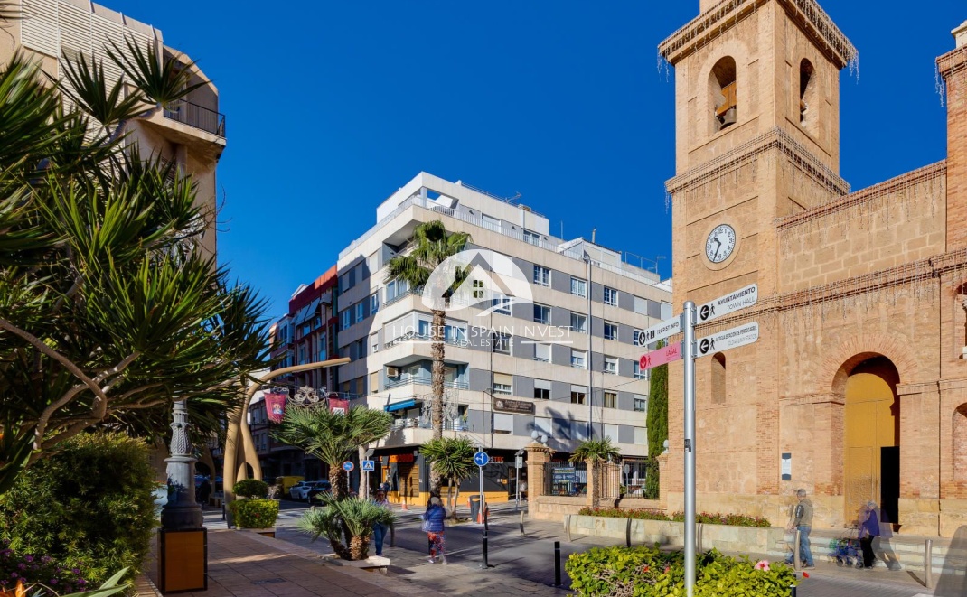 Resale - Apartment  - Torrevieja - Centro