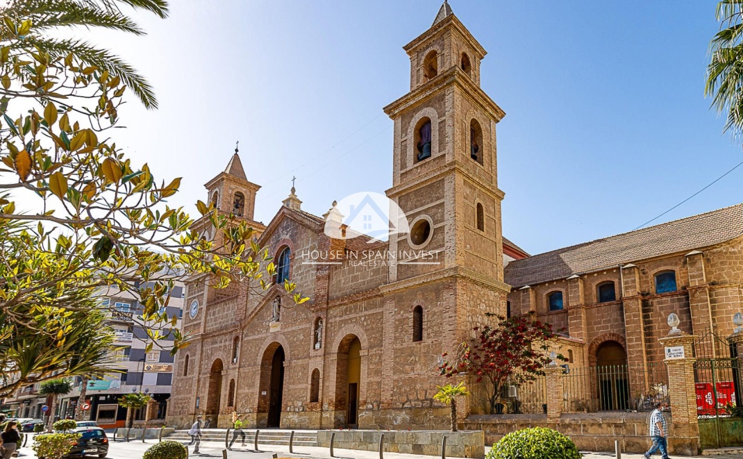 Resale - Apartment  - Torrevieja - Centro