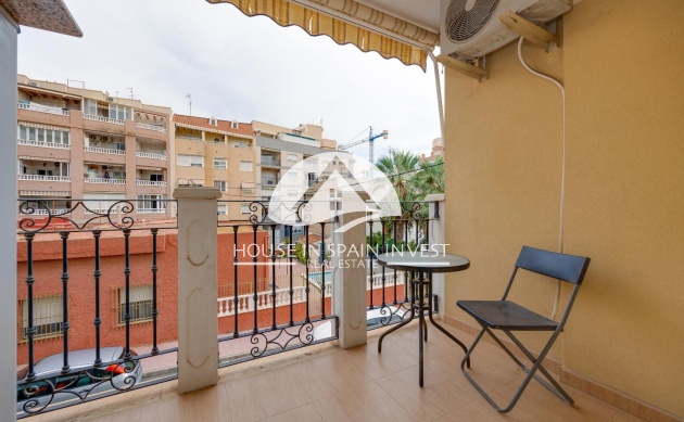Resale - Apartment  - Torrevieja - Centro