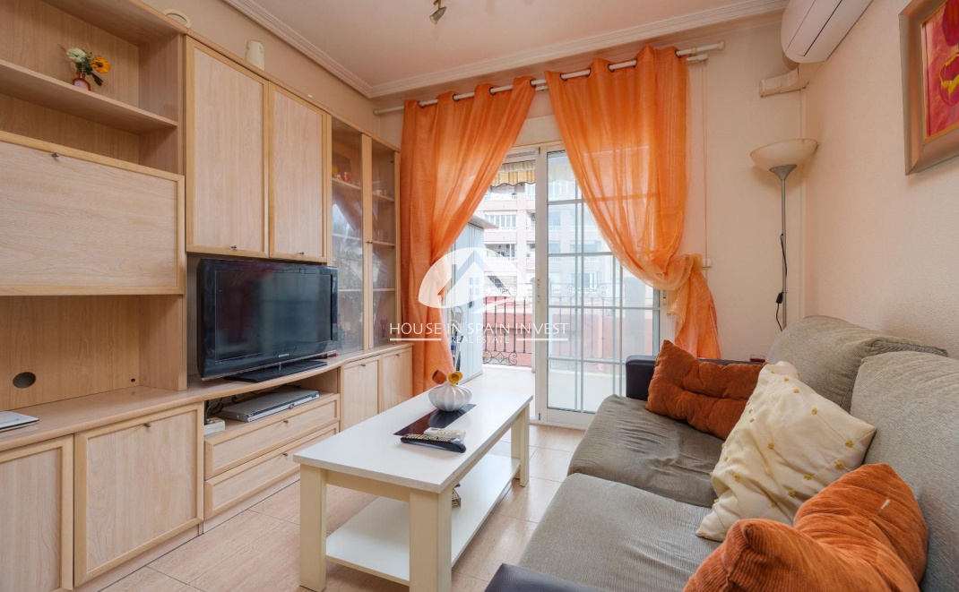Resale - Apartment  - Torrevieja - Centro
