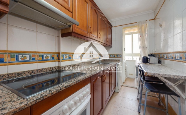 Resale - Apartment  - Torrevieja - Centro