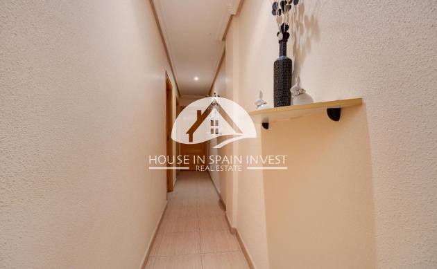 Resale - Apartment  - Torrevieja - Centro