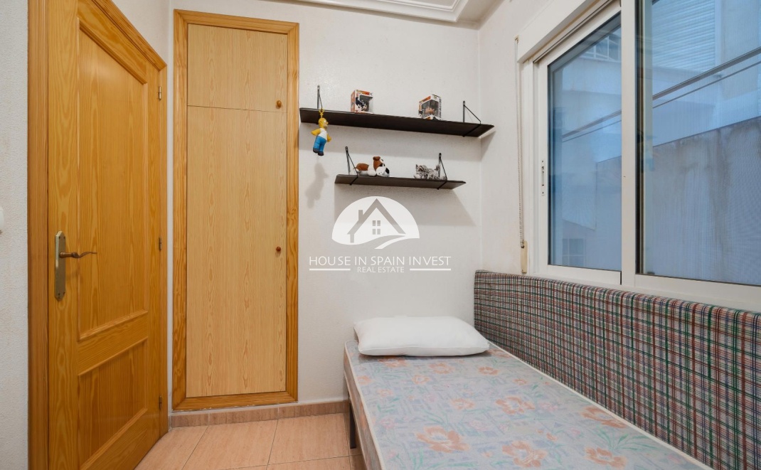 Resale - Apartment  - Torrevieja - Centro
