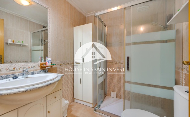 Resale - Apartment  - Torrevieja - Centro