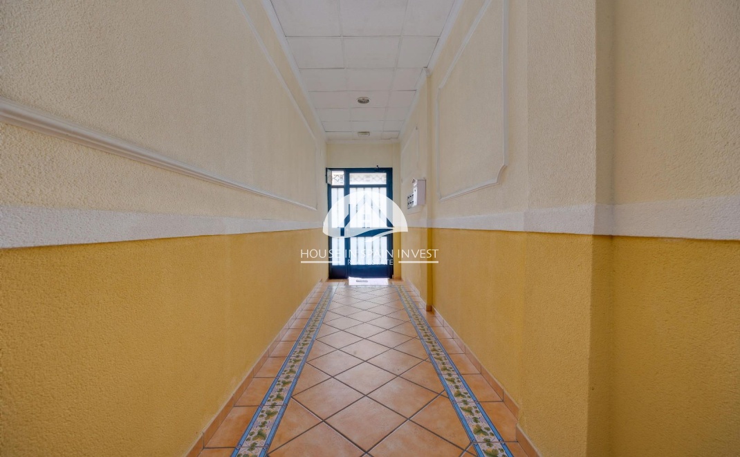 Resale - Apartment  - Torrevieja - Centro