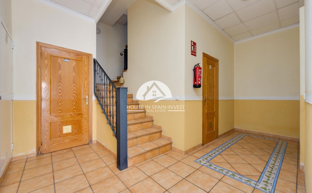 Resale - Apartment  - Torrevieja - Centro