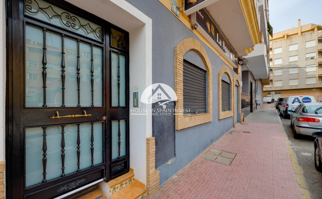 Resale - Apartment  - Torrevieja - Centro