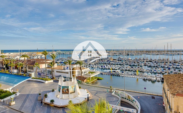 Resale - Apartment  - Torrevieja - Centro