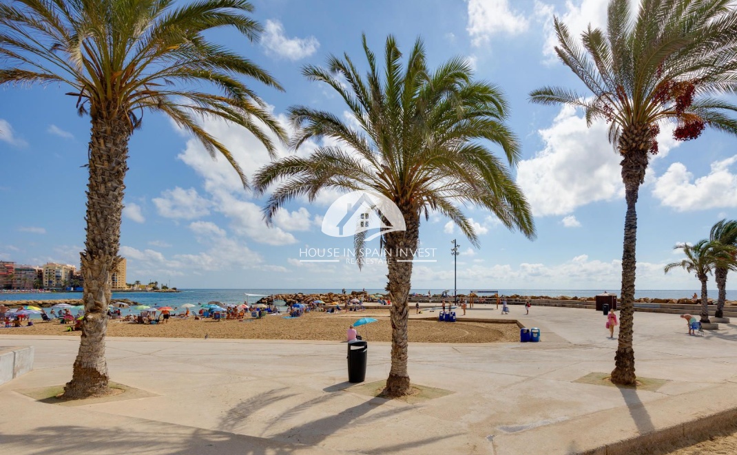 Resale - Apartment  - Torrevieja - Centro