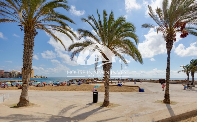 Resale - Apartment  - Torrevieja - Centro