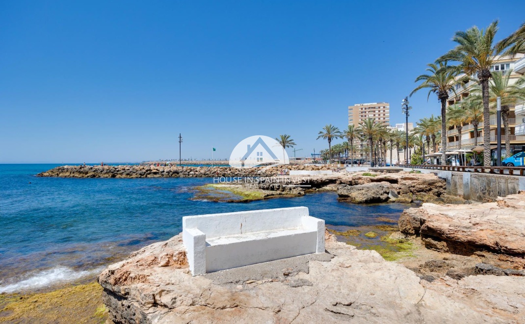 Resale - Apartment  - Torrevieja - Centro