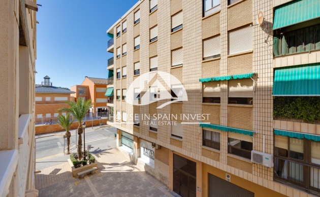 Resale - Apartment  - Guardamar del Segura - Guardamar - El Raso