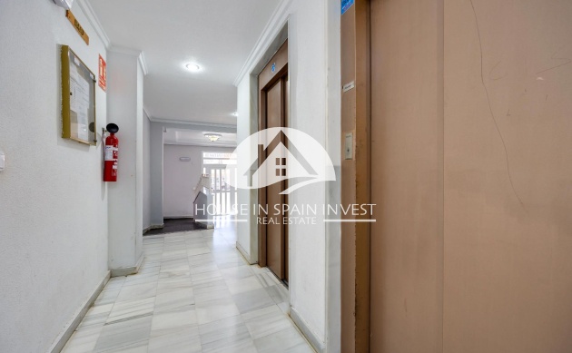 Resale - Apartment  - Guardamar del Segura - Guardamar - El Raso