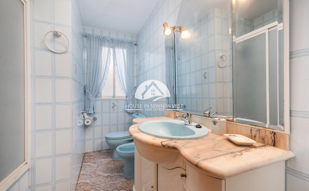 Resale - Apartment  - Guardamar del Segura - Guardamar - El Raso